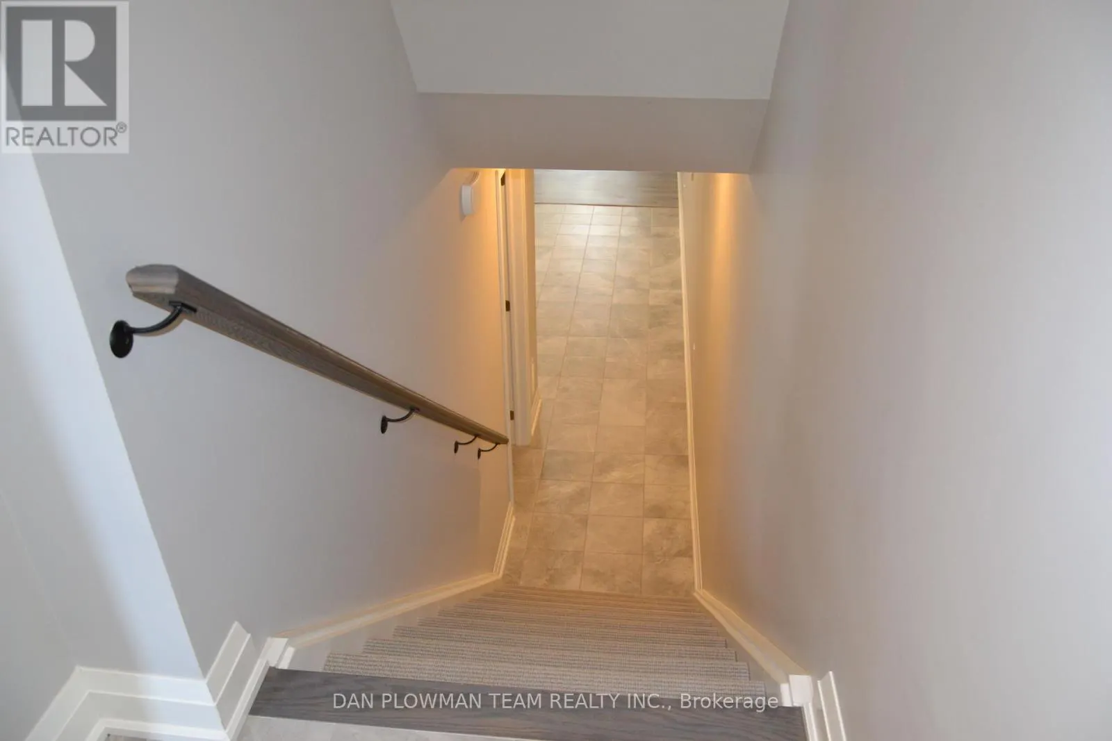 60B LAMBS LANE