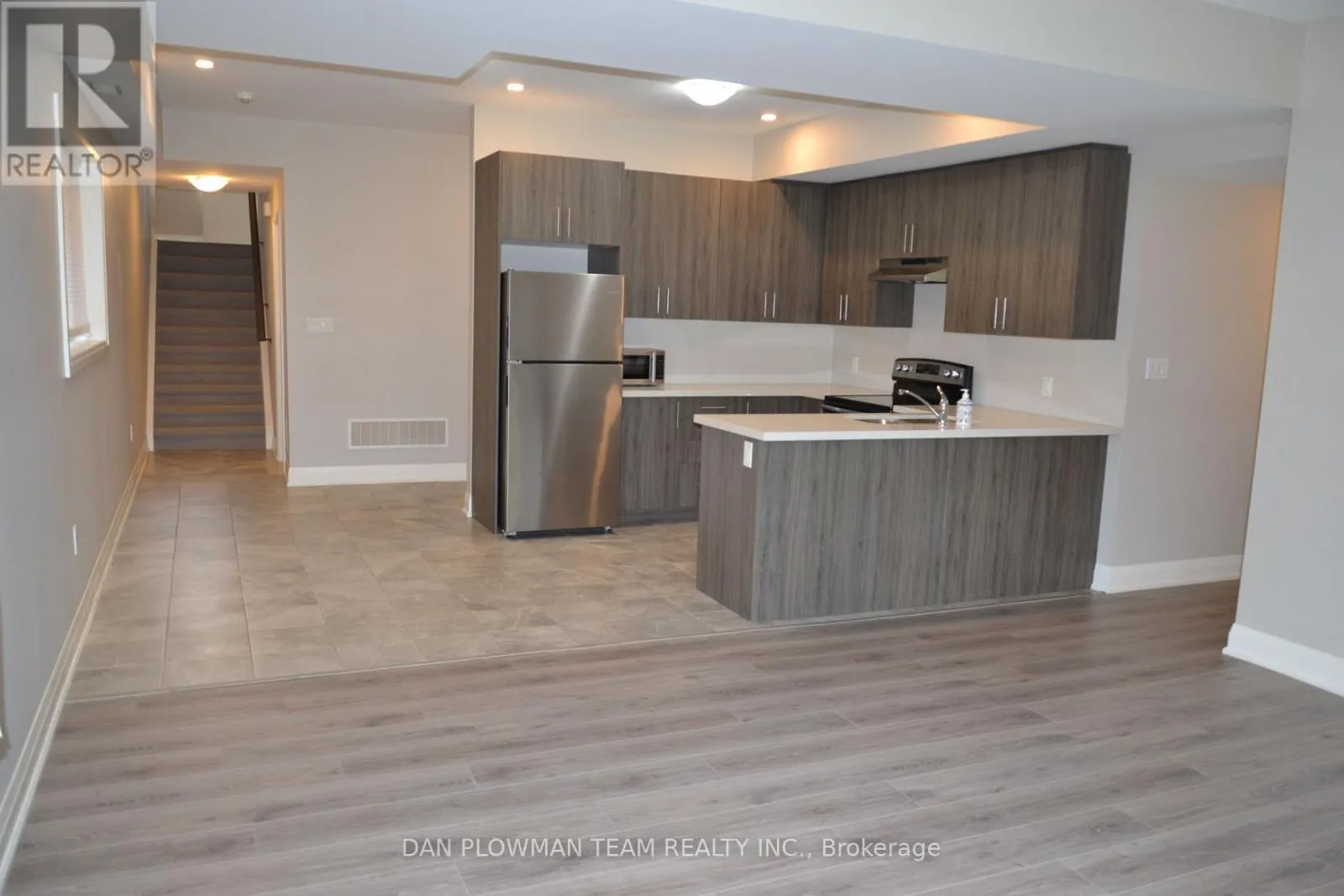 60B LAMBS LANE