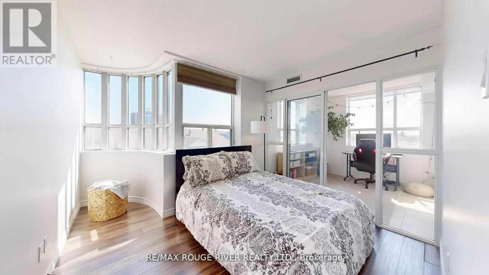 507 - 1655 PICKERING PARKWAY
