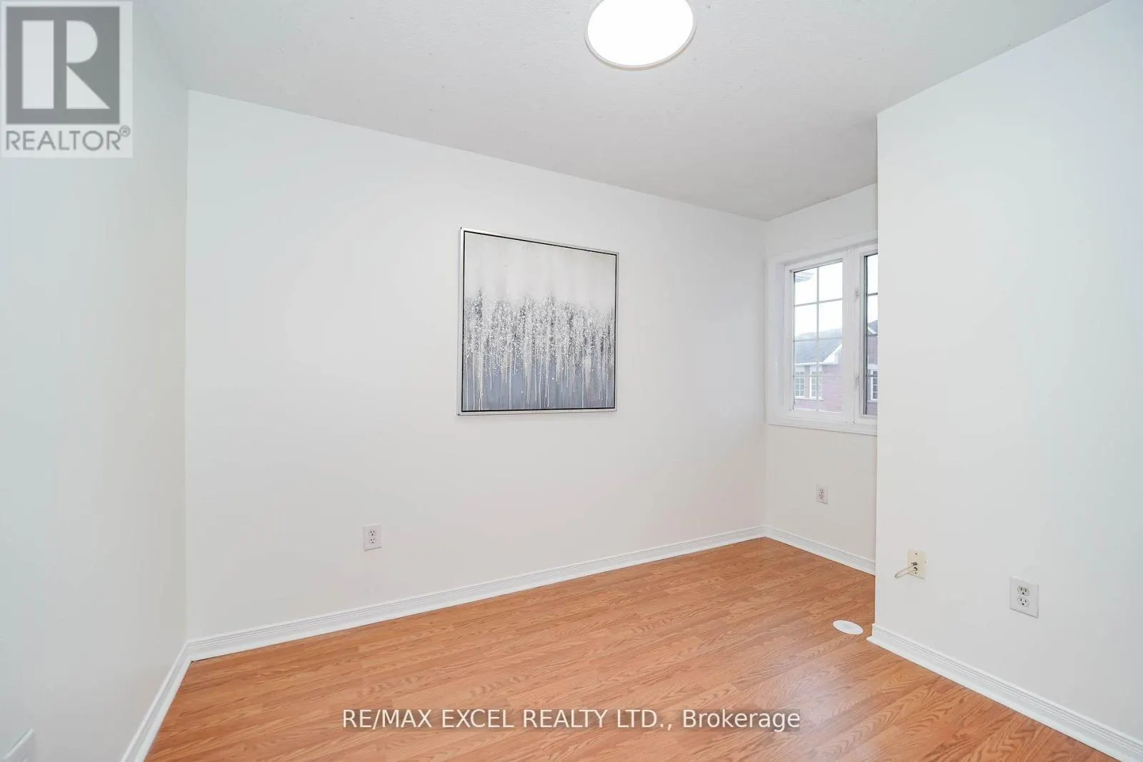 4 - 2784 EGLINTON AVENUE E