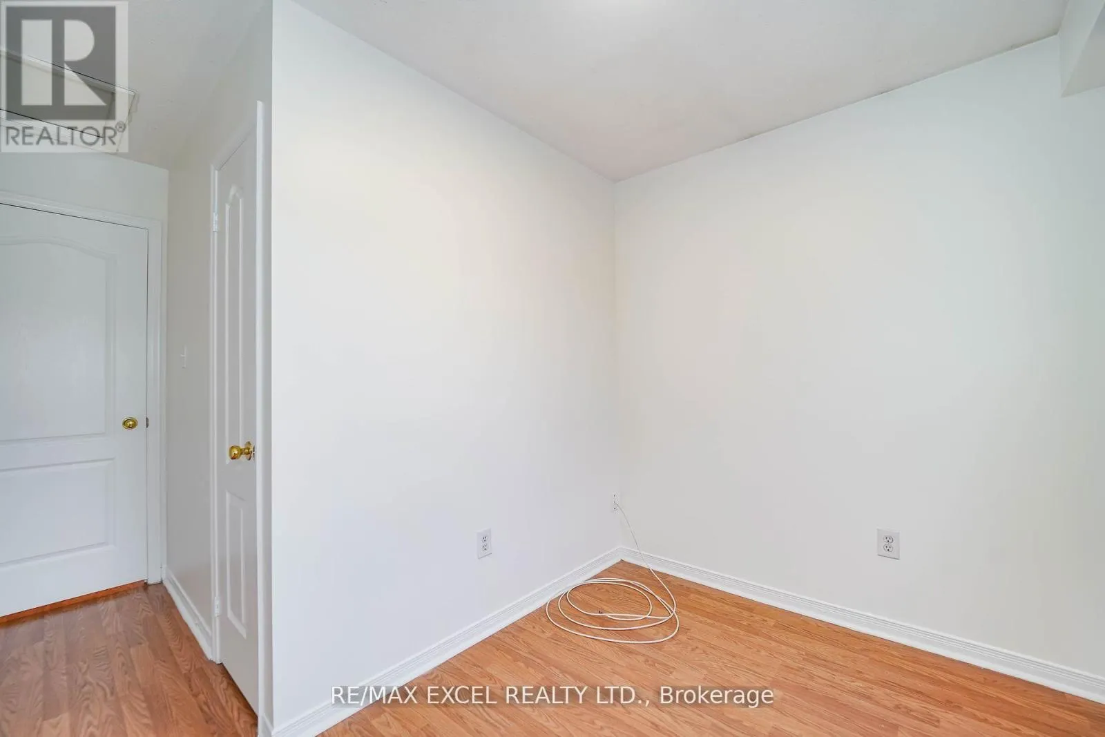 4 - 2784 EGLINTON AVENUE E