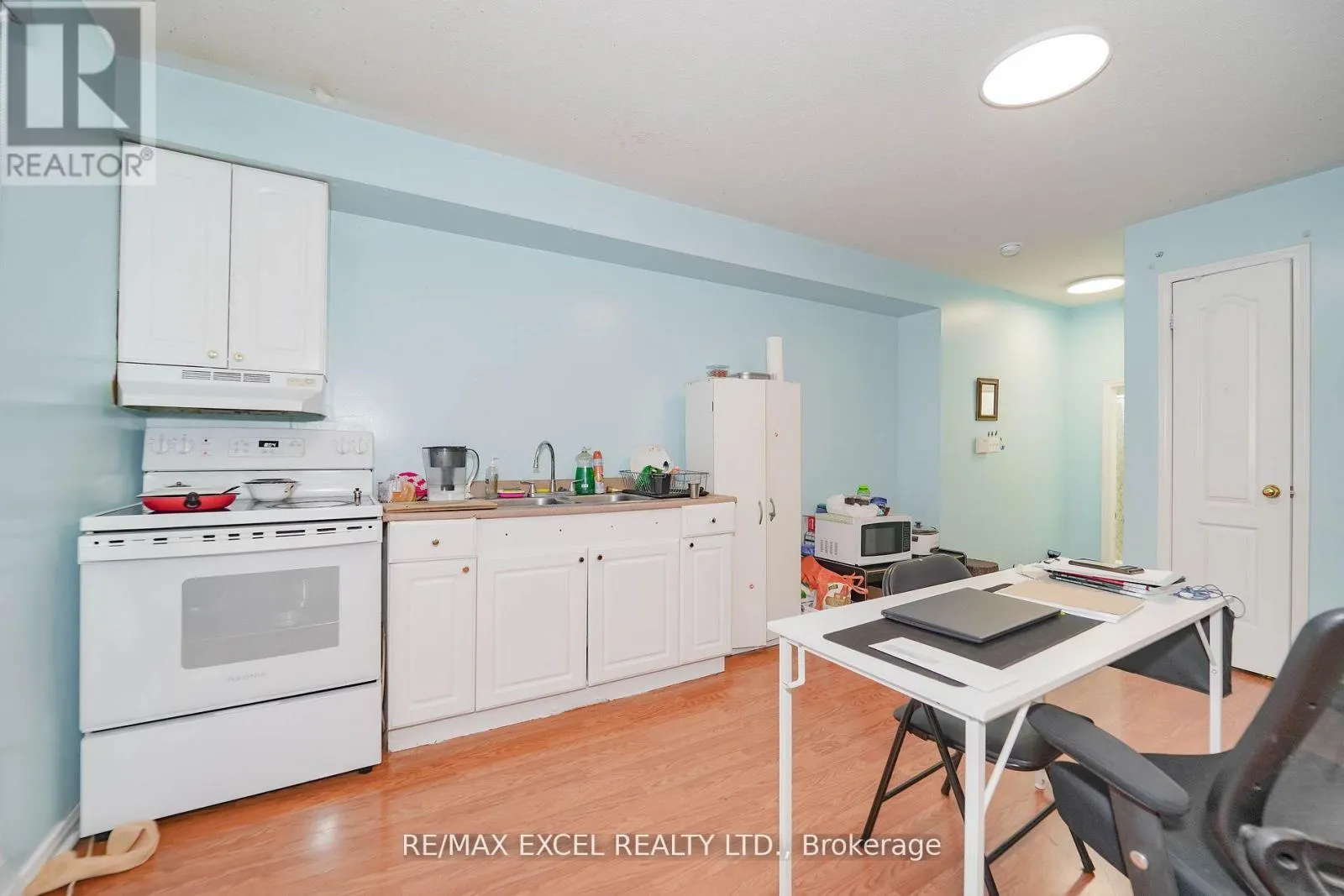 4 - 2784 EGLINTON AVENUE E