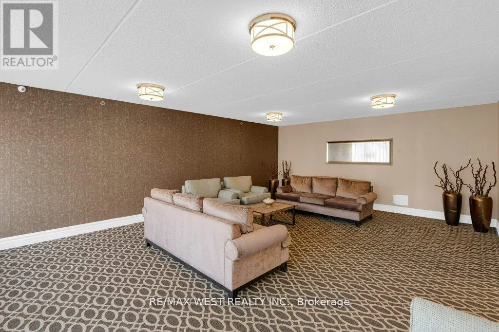 203 - 2 GLAMORGAN AVENUE