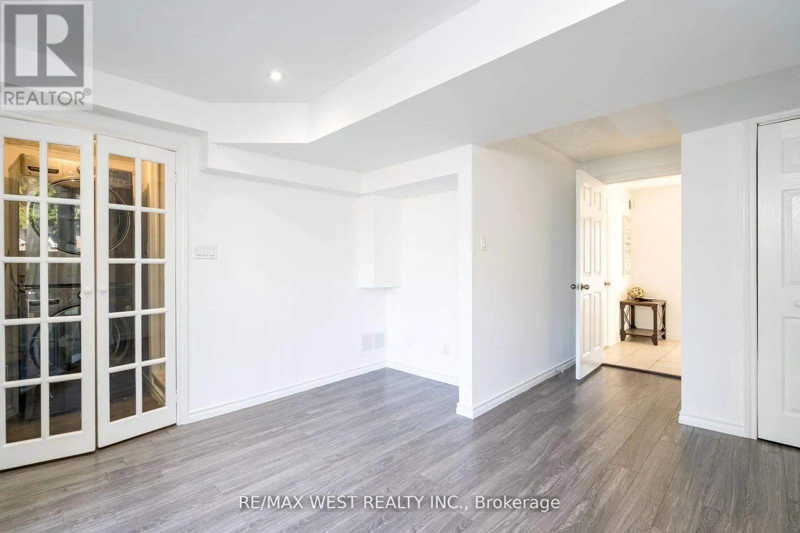 20 - 220 ORMOND DRIVE