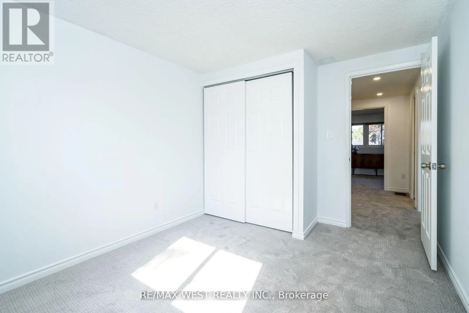 20 - 220 ORMOND DRIVE