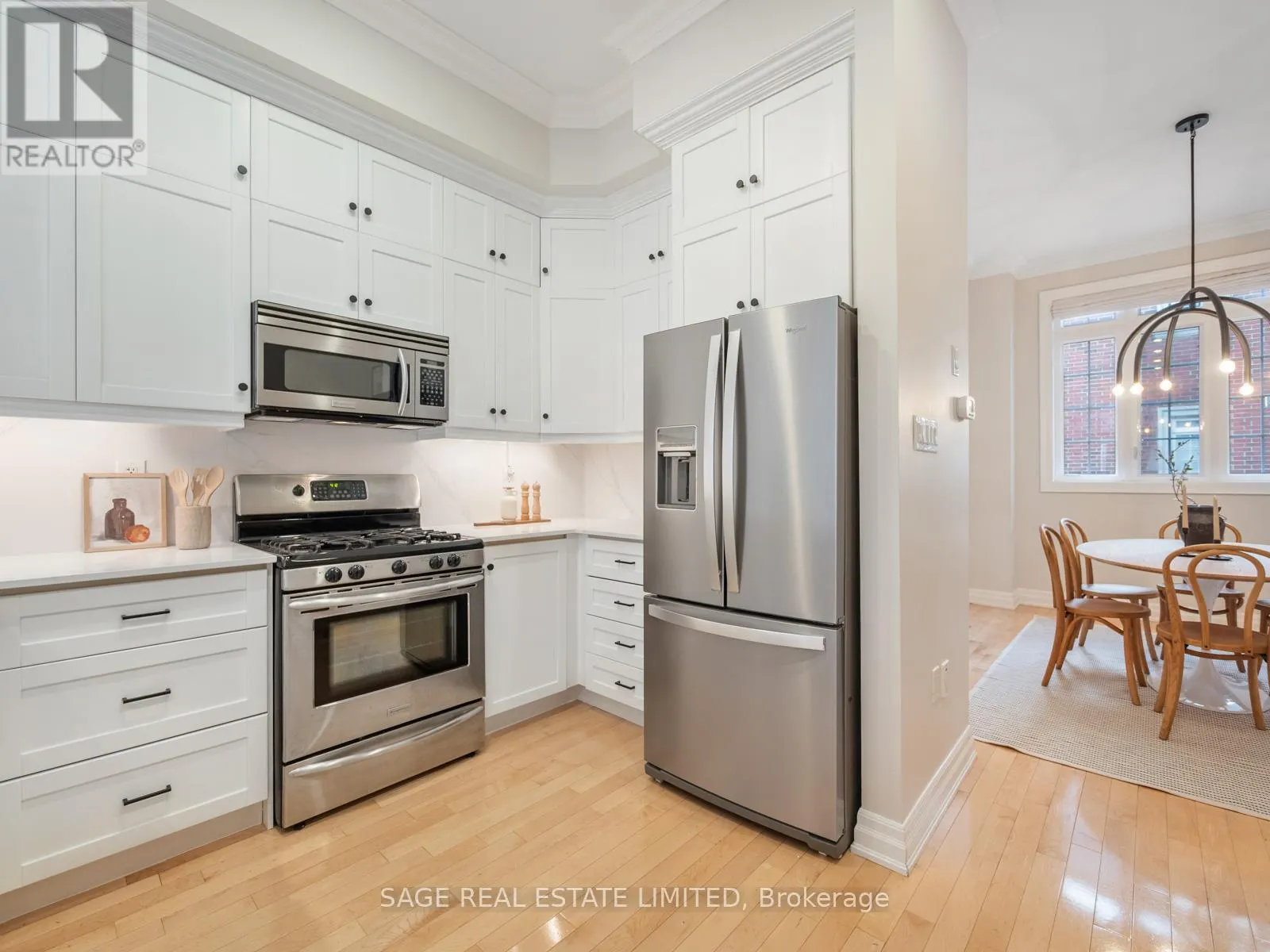 31 TOMPKINS MEWS