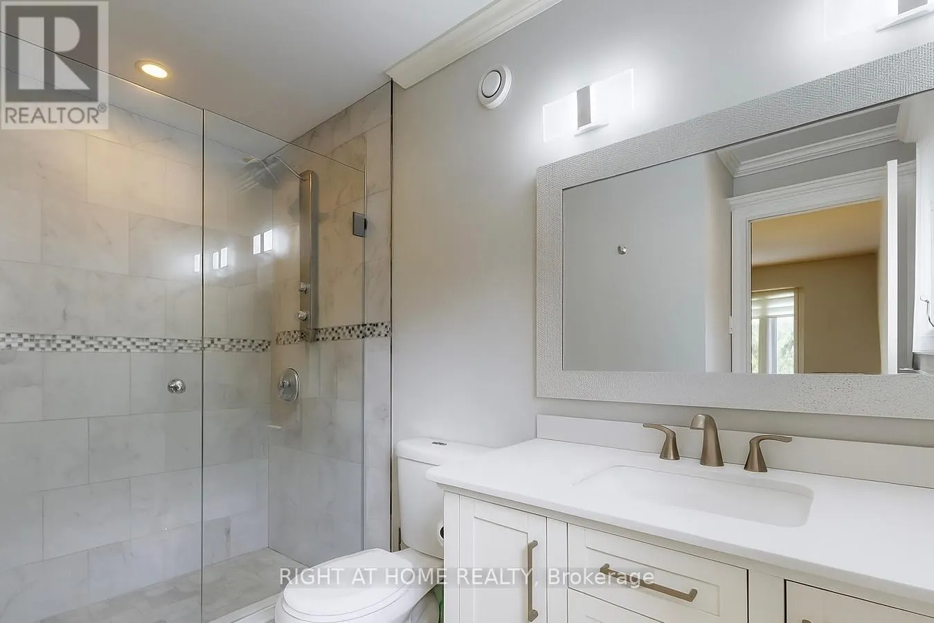 UPPER - 1837 PARKSIDE DRIVE