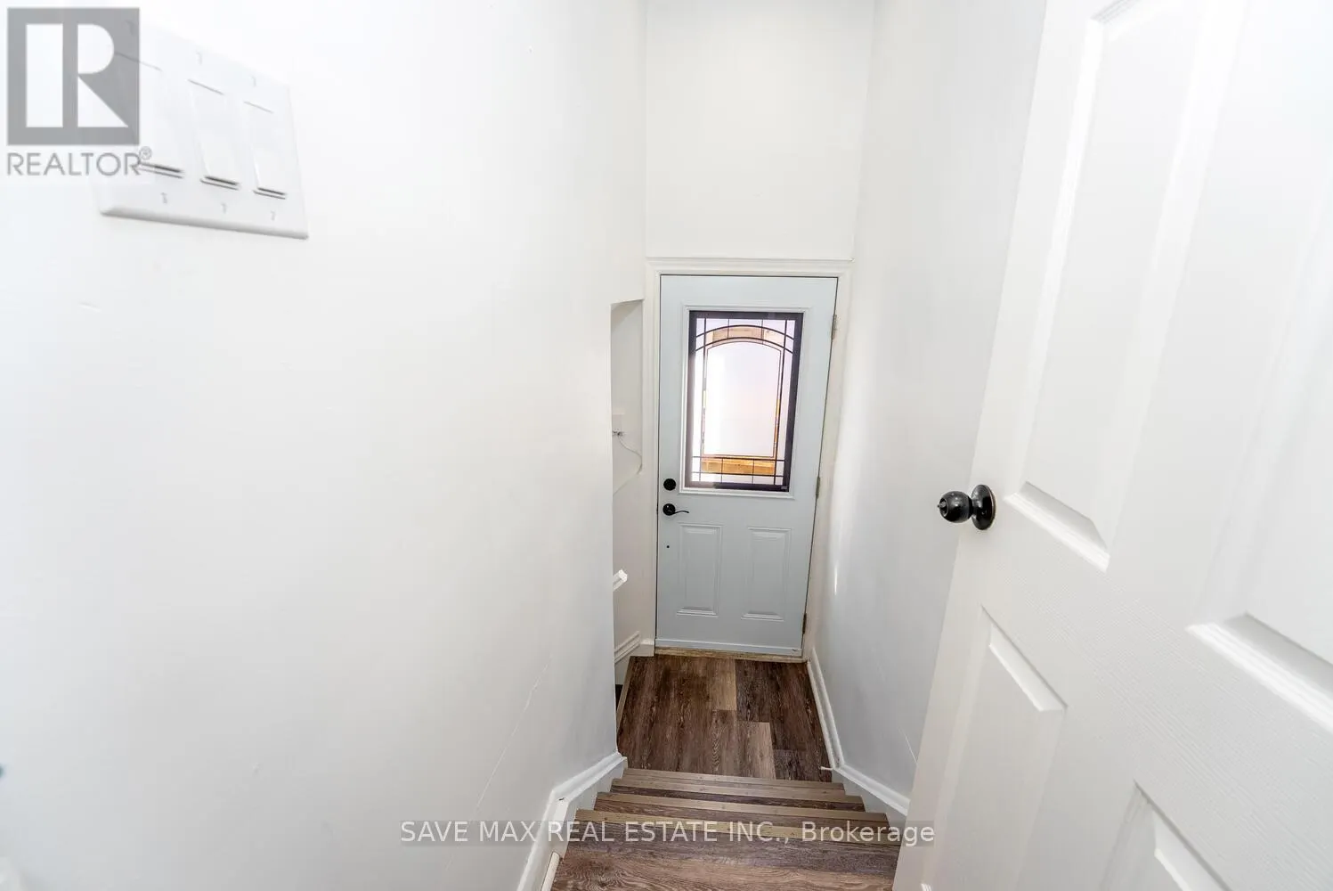 348 BELLAMY ROAD N