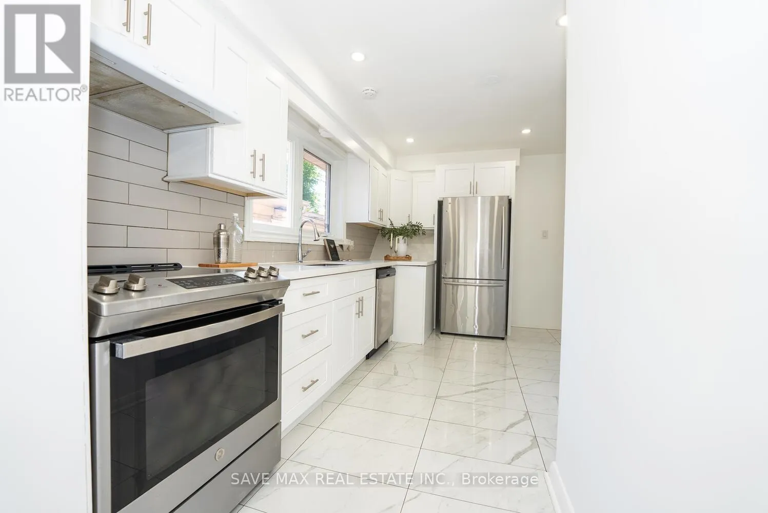 348 BELLAMY ROAD N