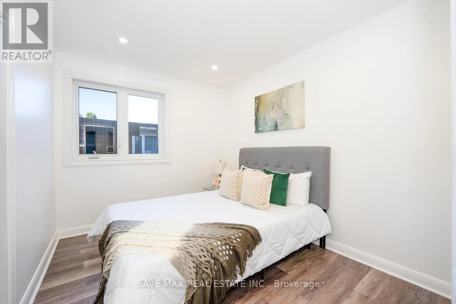 348 BELLAMY ROAD N