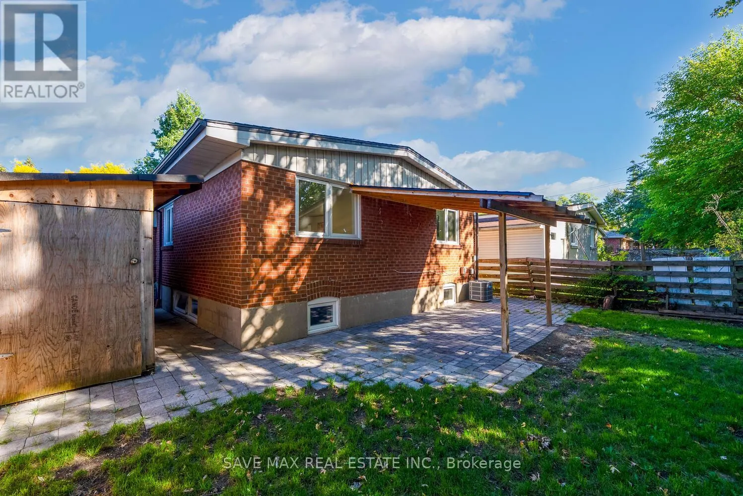 348 BELLAMY ROAD N