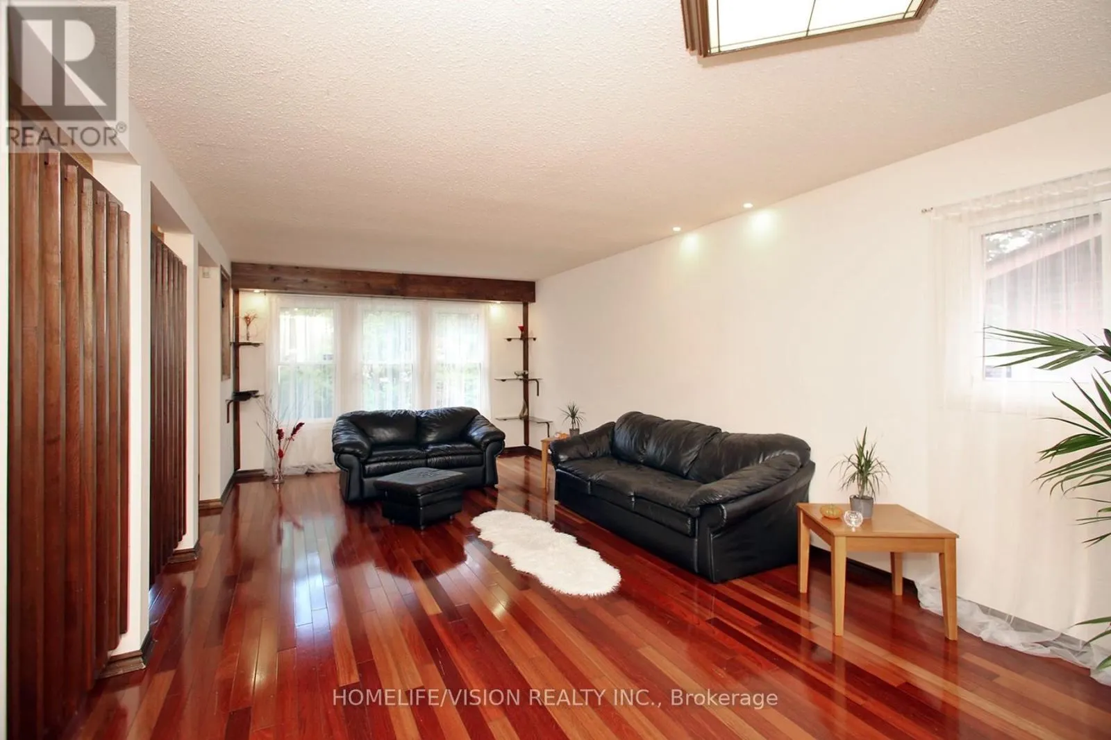 12 RELROY COURT E