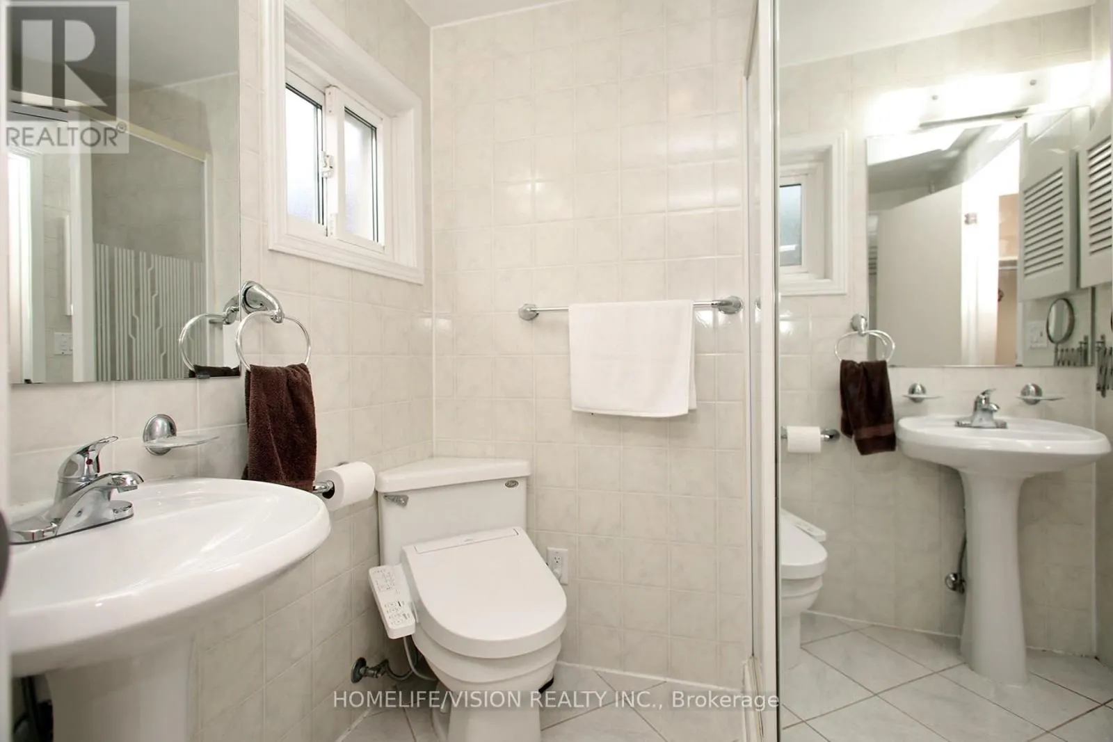 12 RELROY COURT E