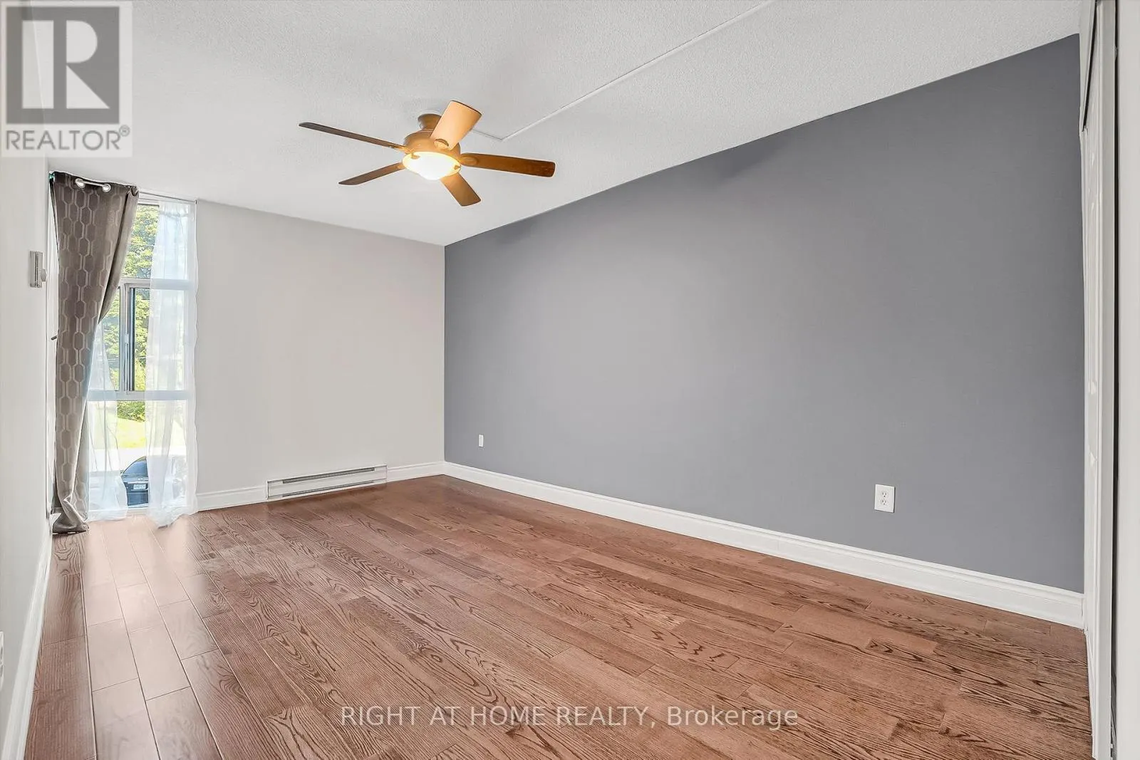 110 - 454 CENTRE STREET S, #110