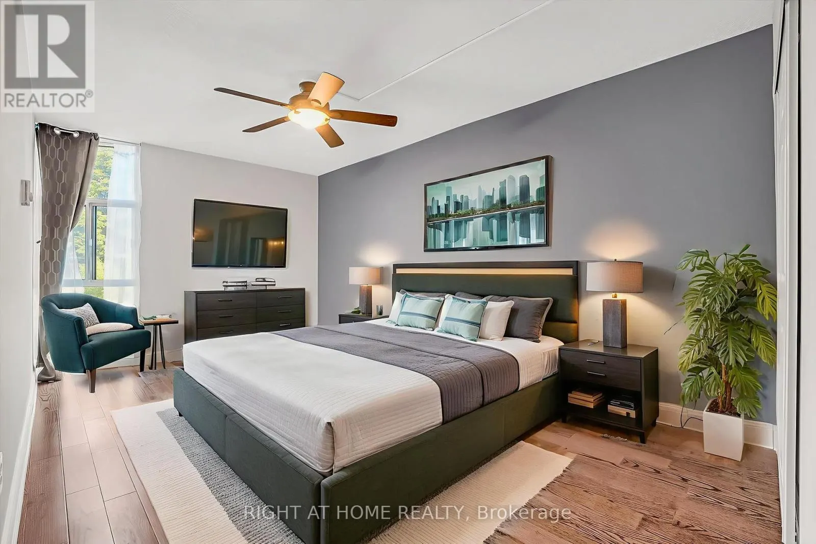 110 - 454 CENTRE STREET S, #110