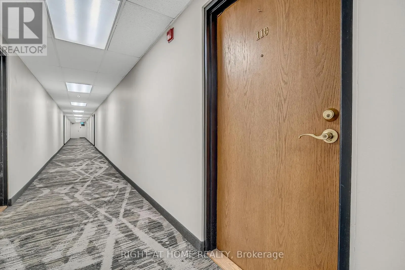 110 - 454 CENTRE STREET S, #110