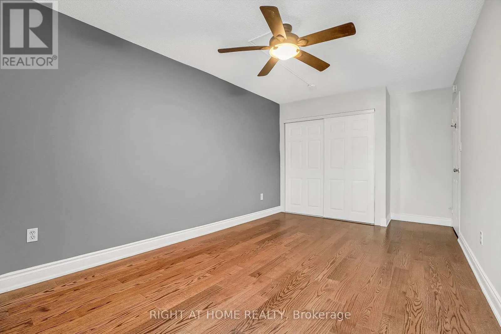 110 - 454 CENTRE STREET S, #110