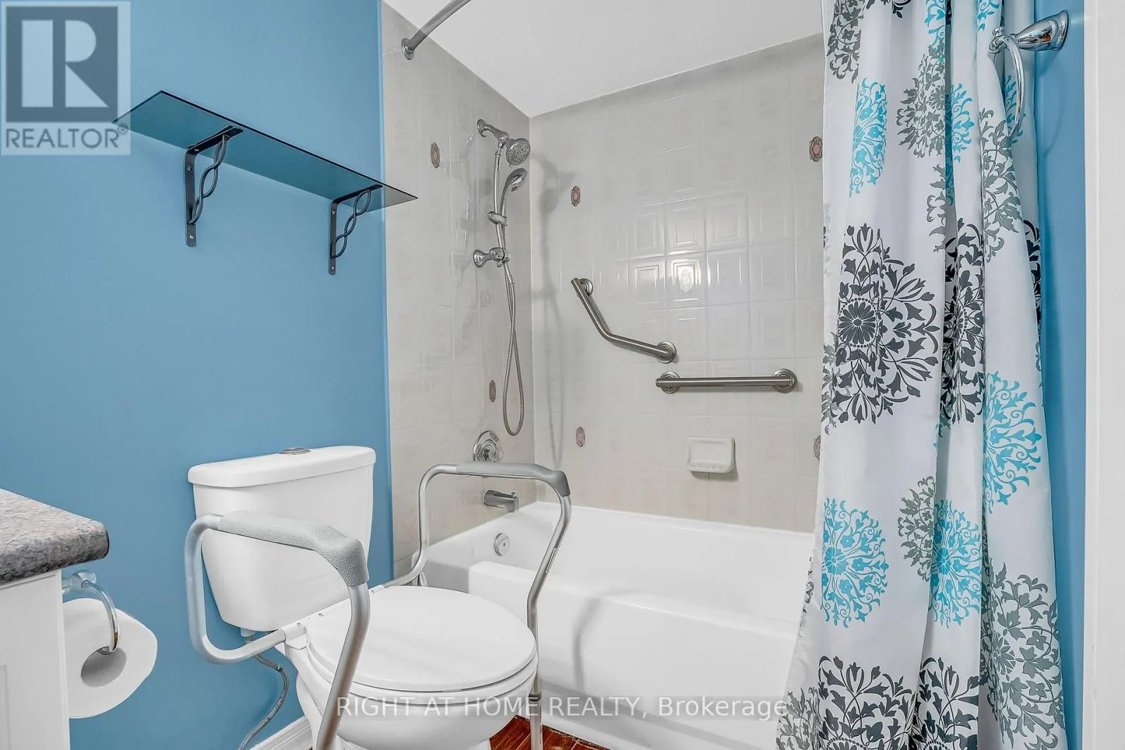 110 - 454 CENTRE STREET S, #110