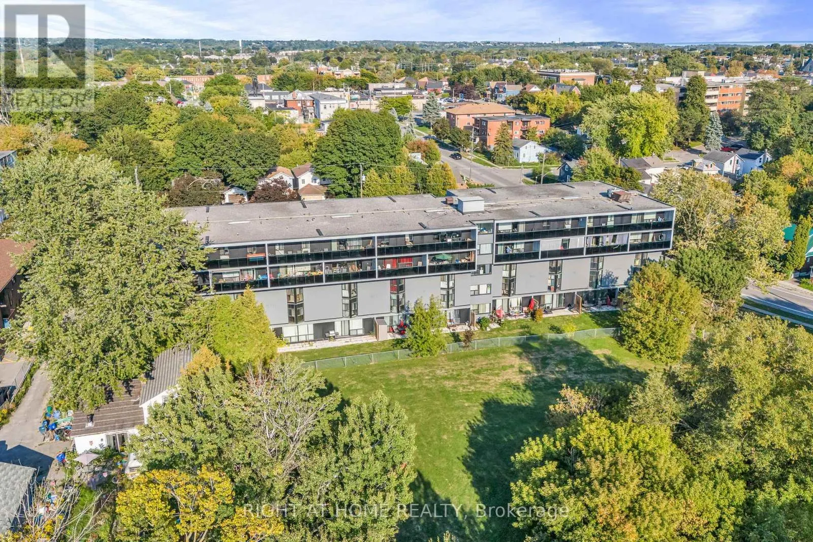 110 - 454 CENTRE STREET S, #110