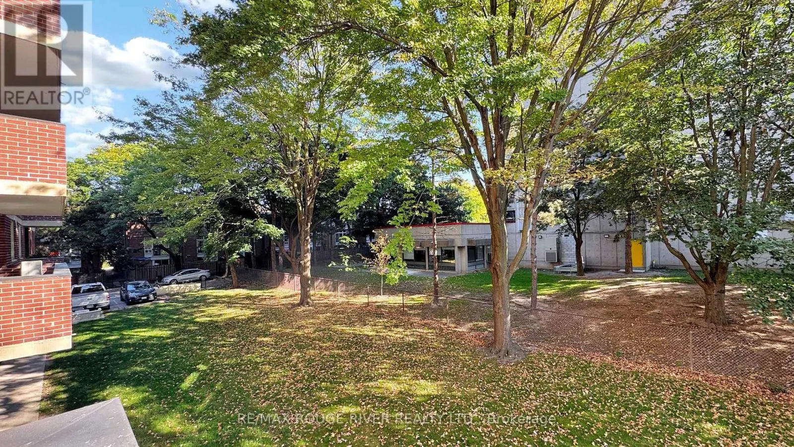 203 - 40 CHICHESTER PLACE