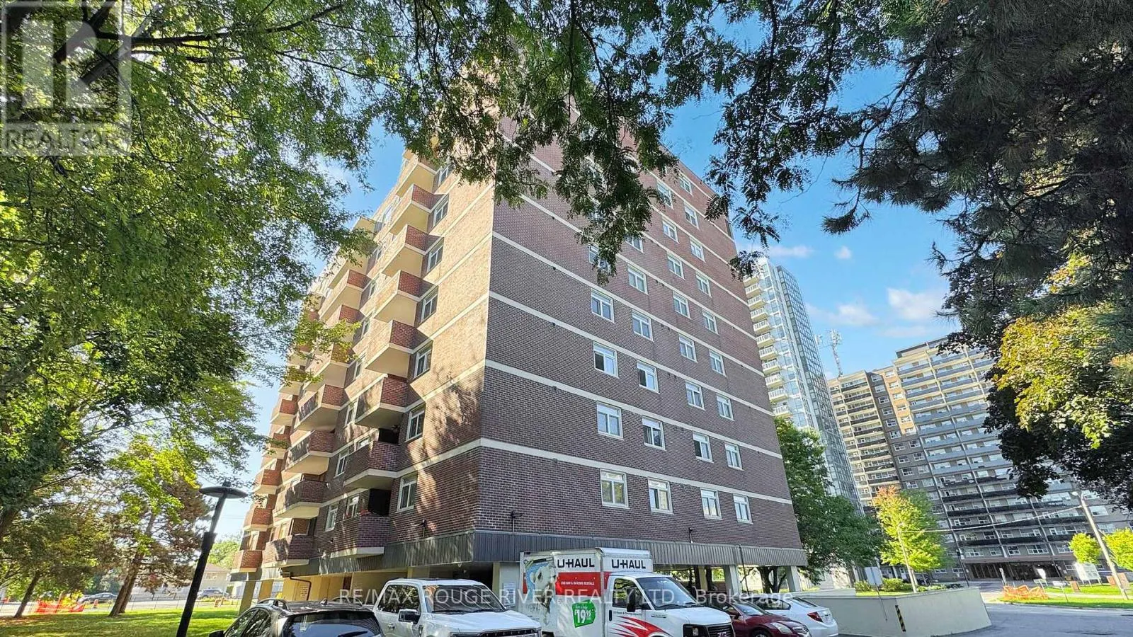 203 - 40 CHICHESTER PLACE