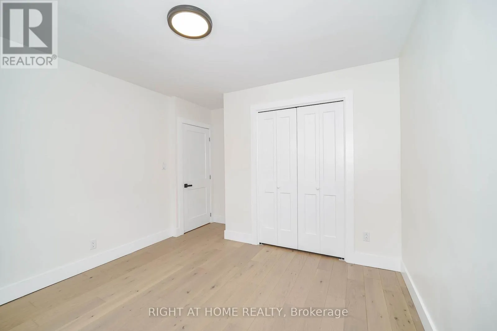 1380 WOODBINE AVENUE