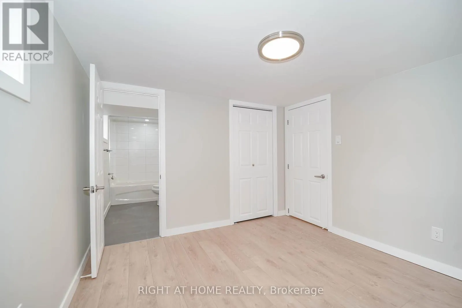 1380 WOODBINE AVENUE
