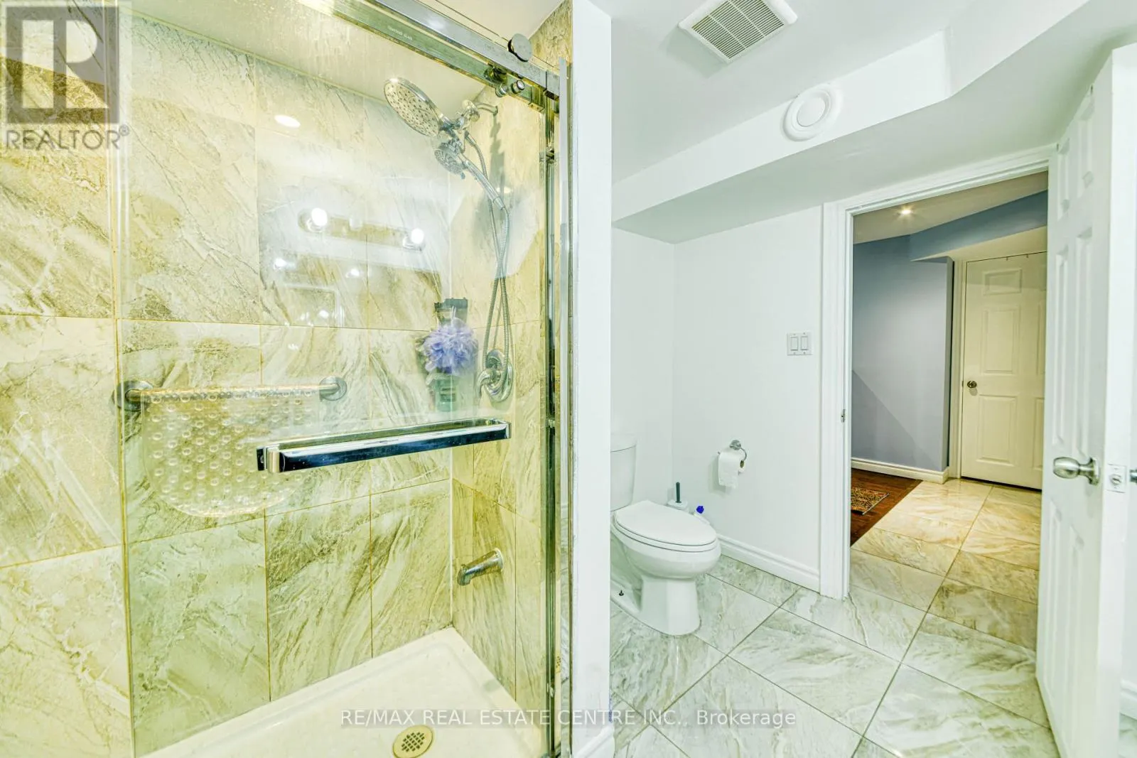 3100 COUNTRY LANE