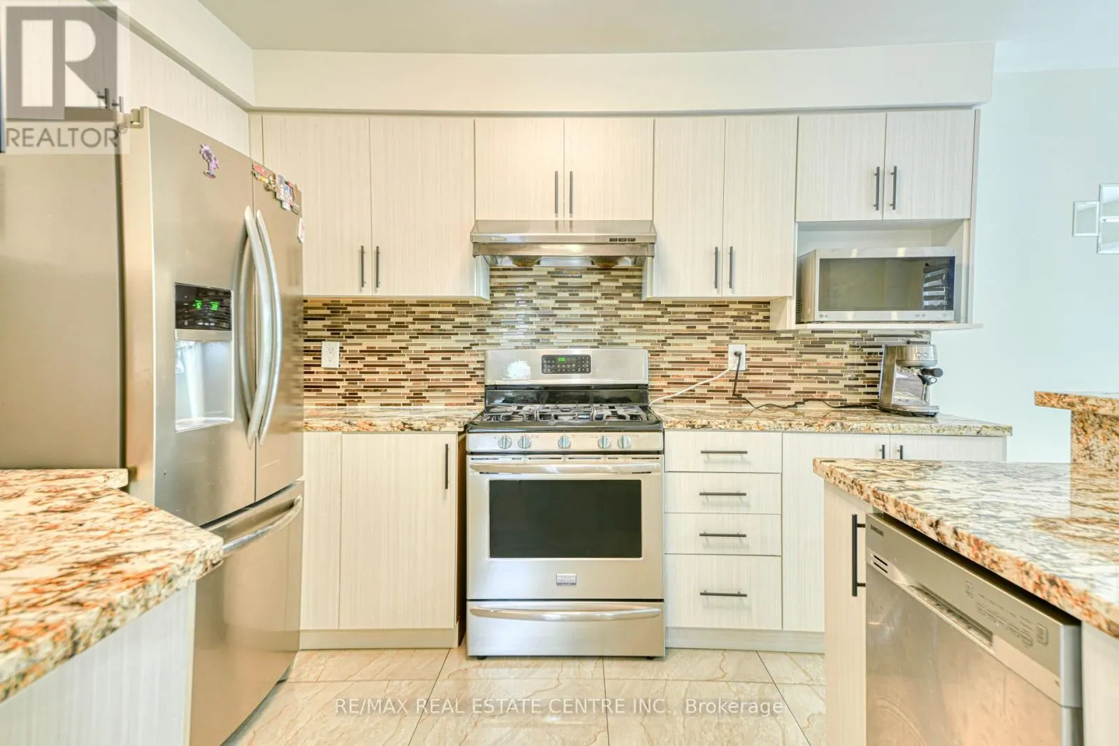 3100 COUNTRY LANE