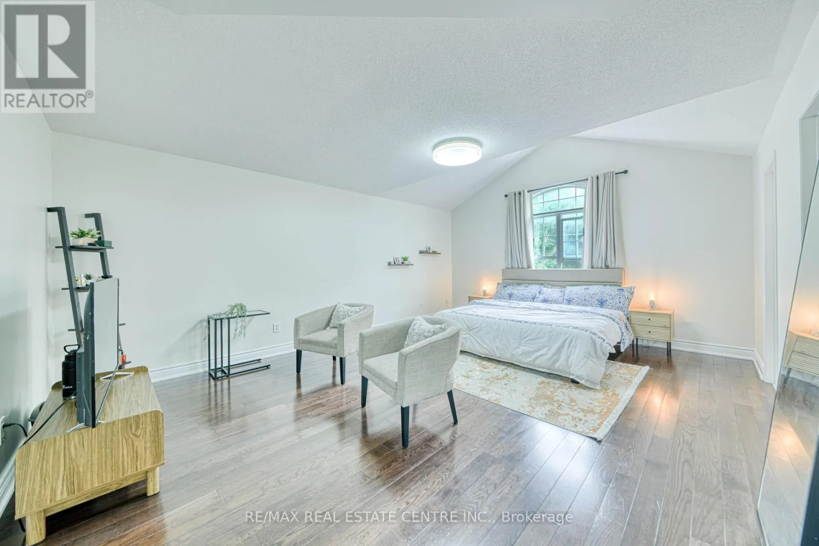 3100 COUNTRY LANE