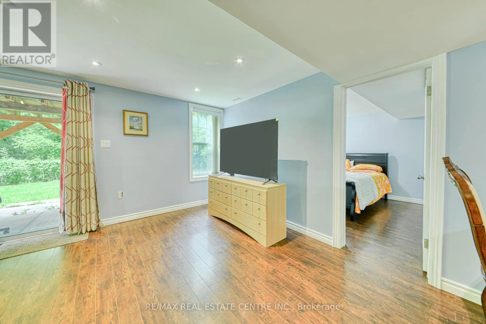 3100 COUNTRY LANE