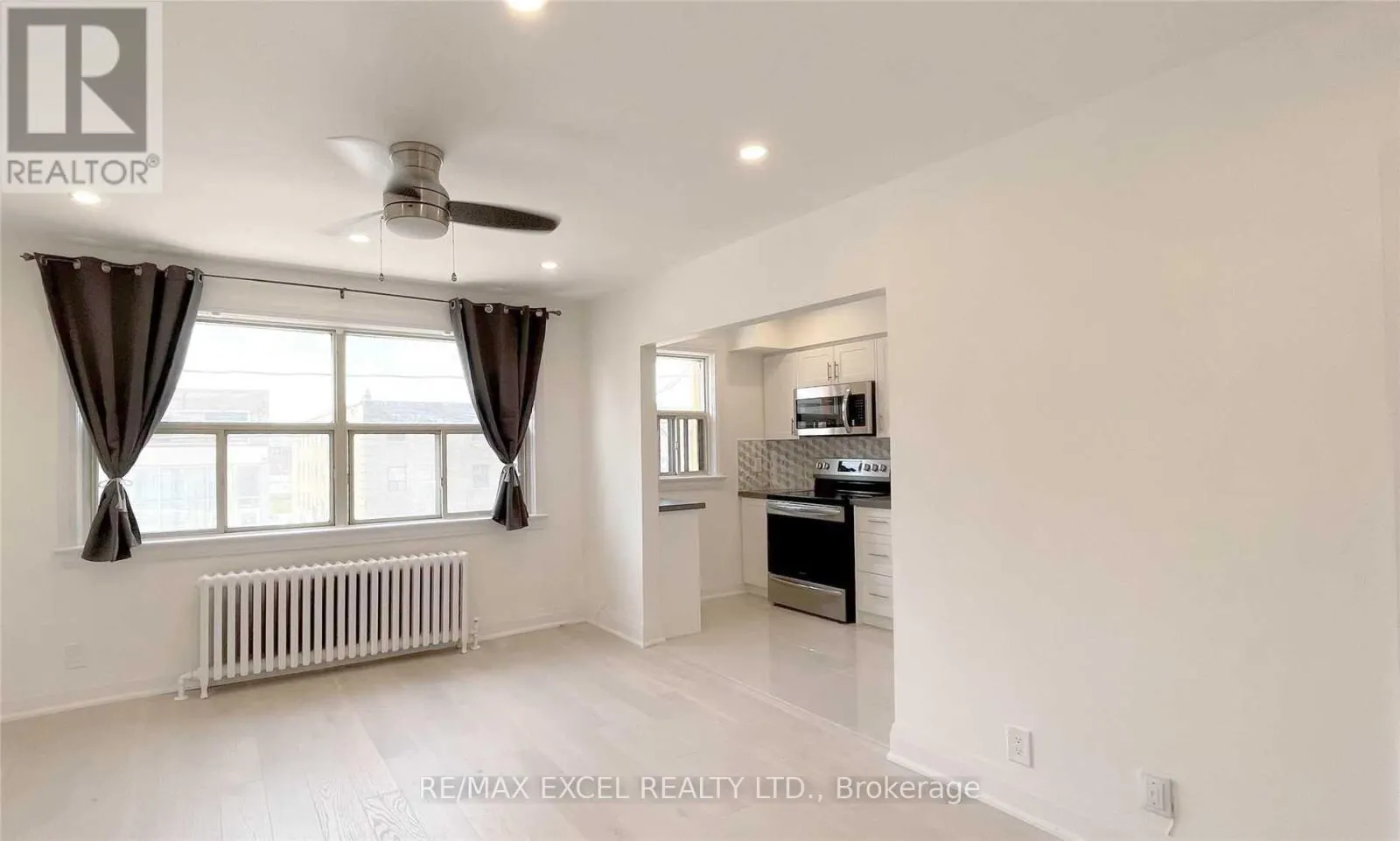 1 - 981 O'CONNOR DRIVE