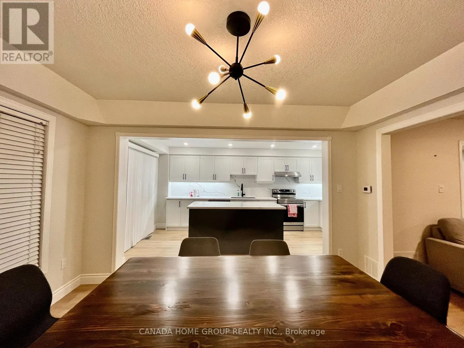 11 BONNYCASTLE DRIVE