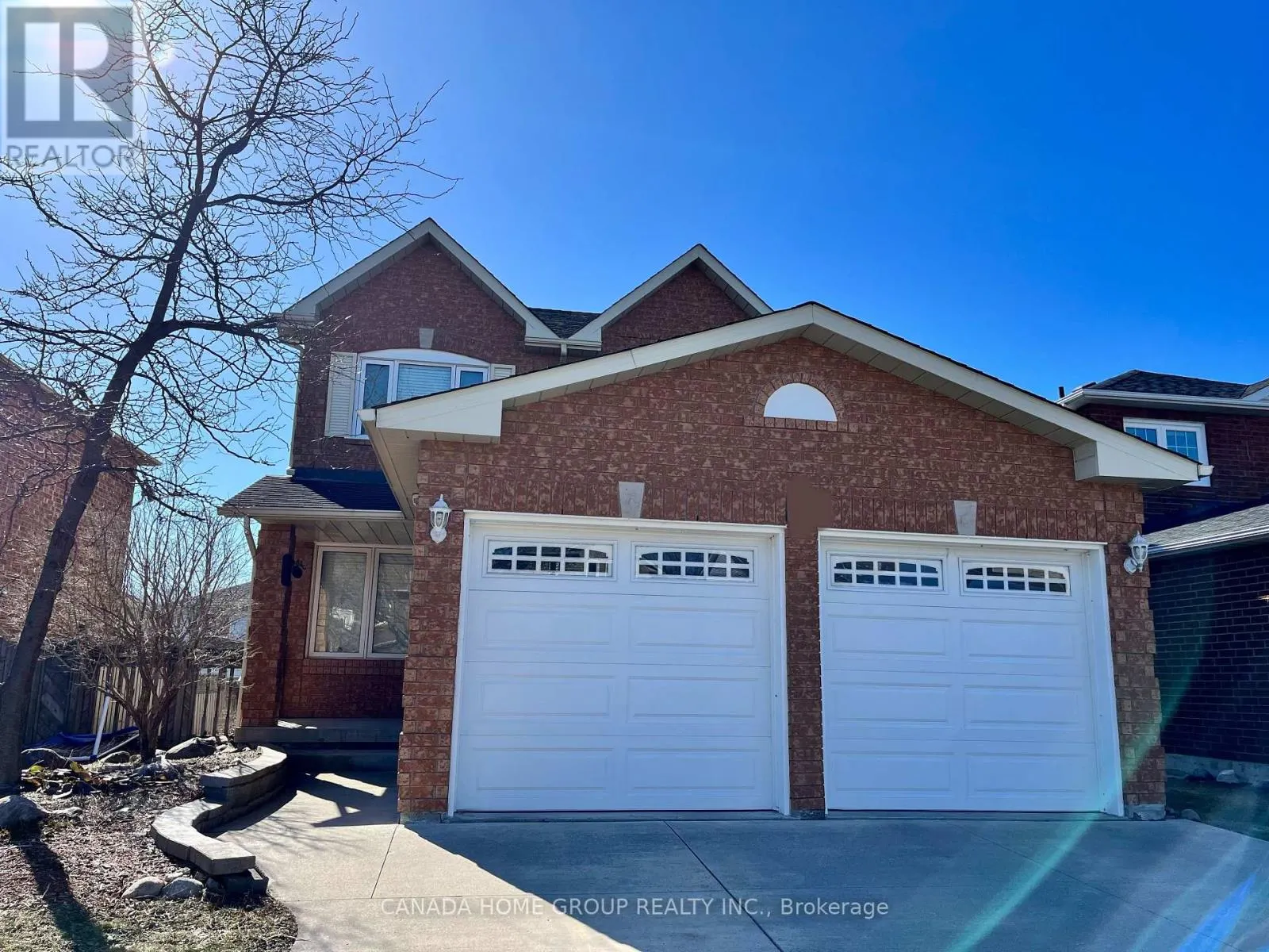 11 BONNYCASTLE DRIVE