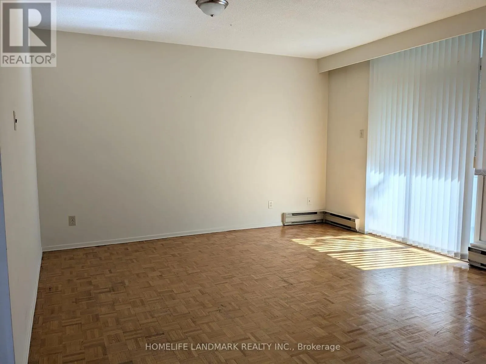 1-303 - 50 OLD KINGSTON ROAD E