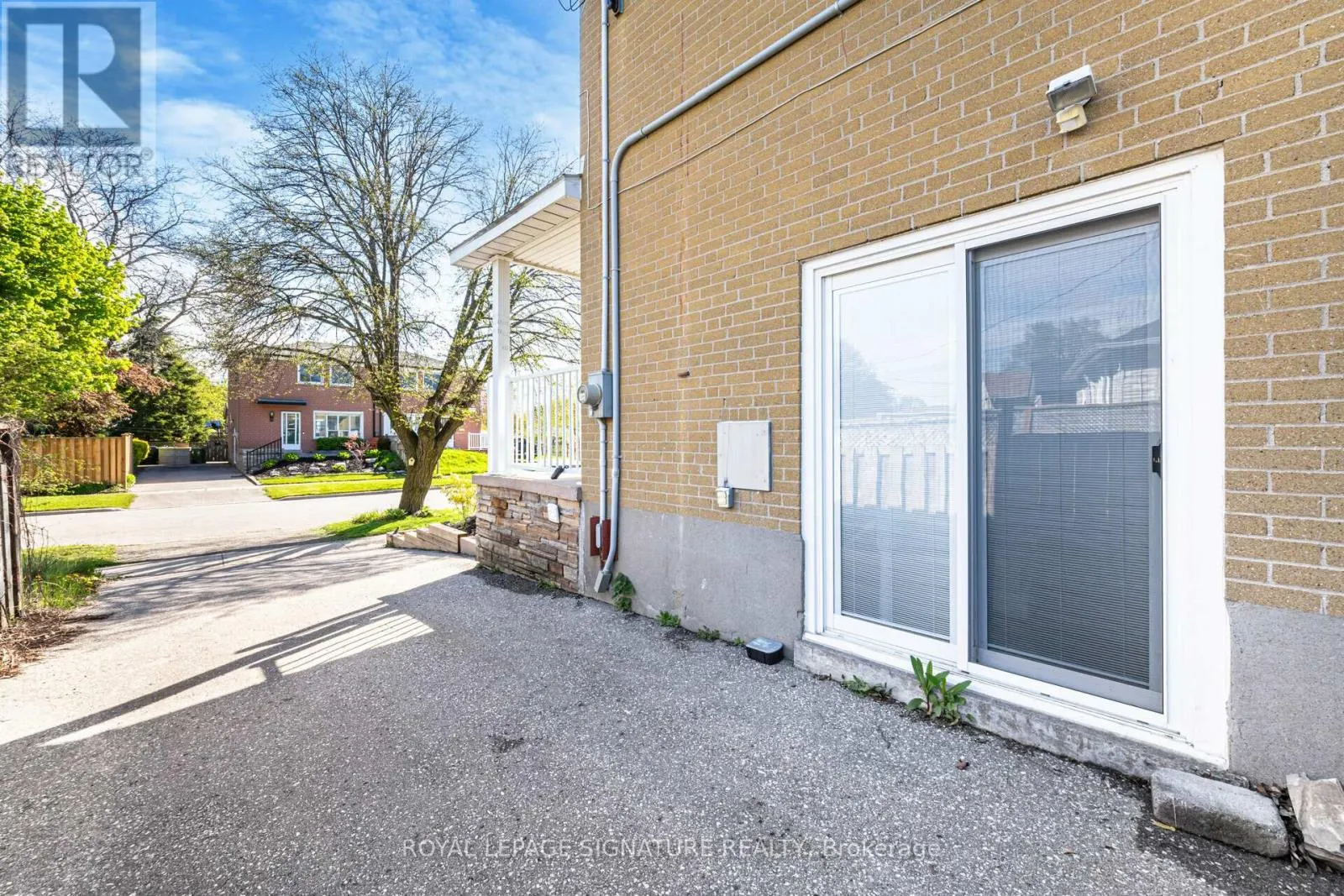 2 - 89 SHIER DRIVE