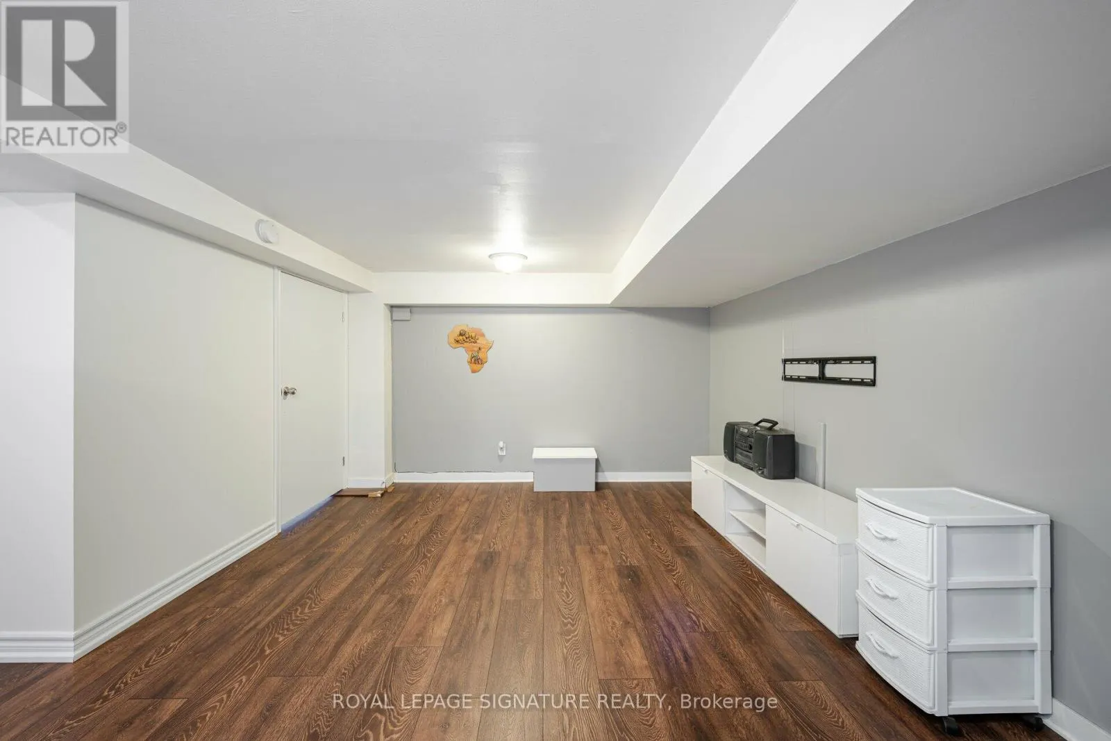 2 - 89 SHIER DRIVE