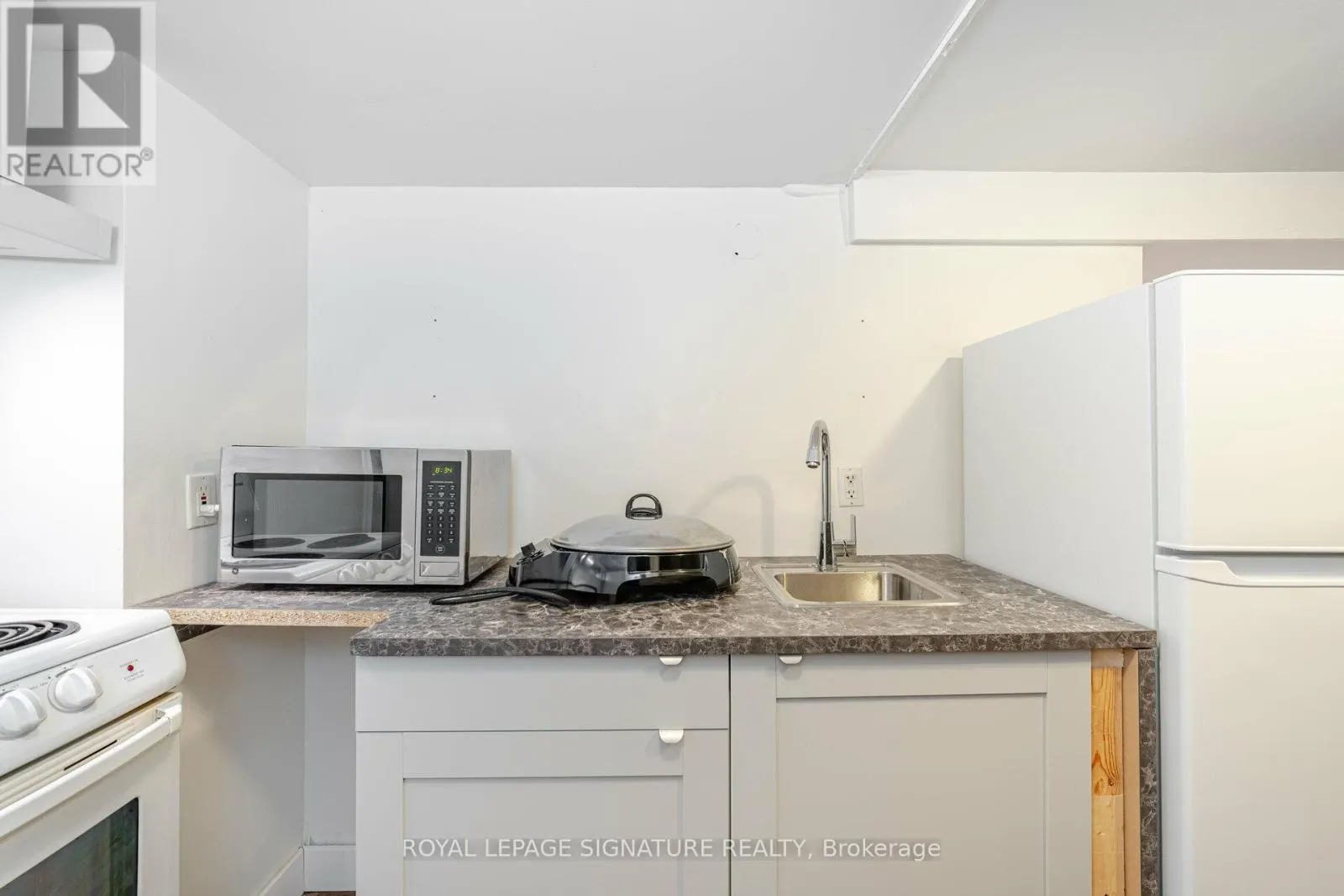 2 - 89 SHIER DRIVE