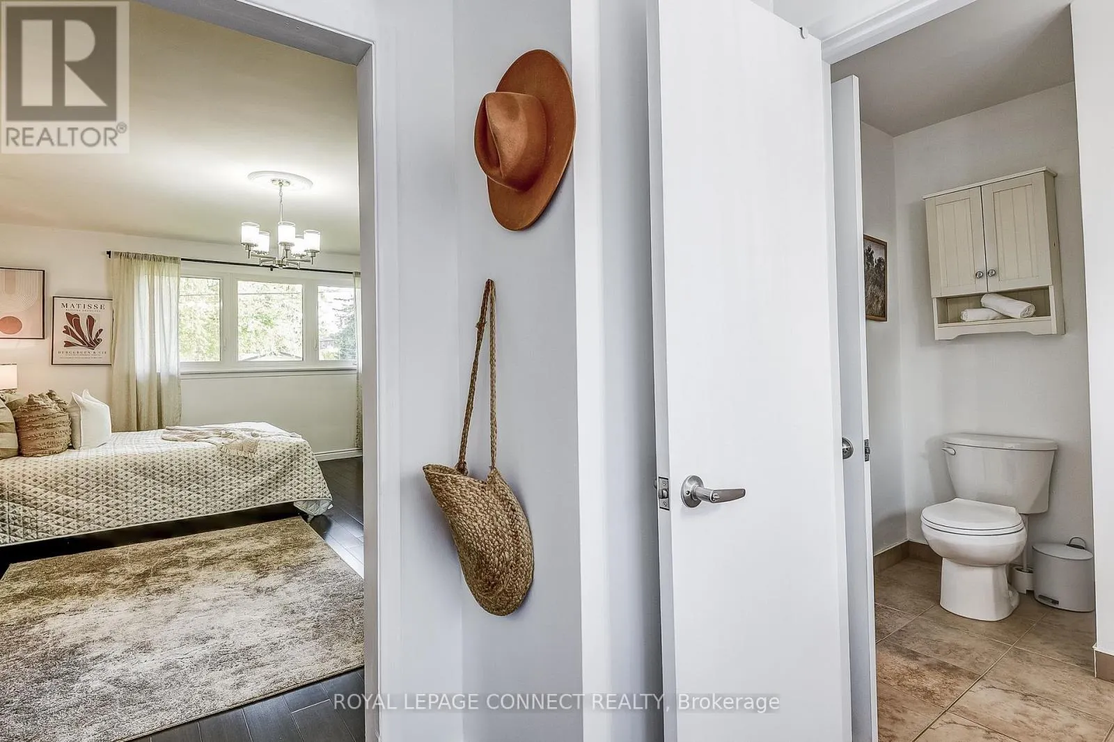 22 RAVINE PARK CRESCENT
