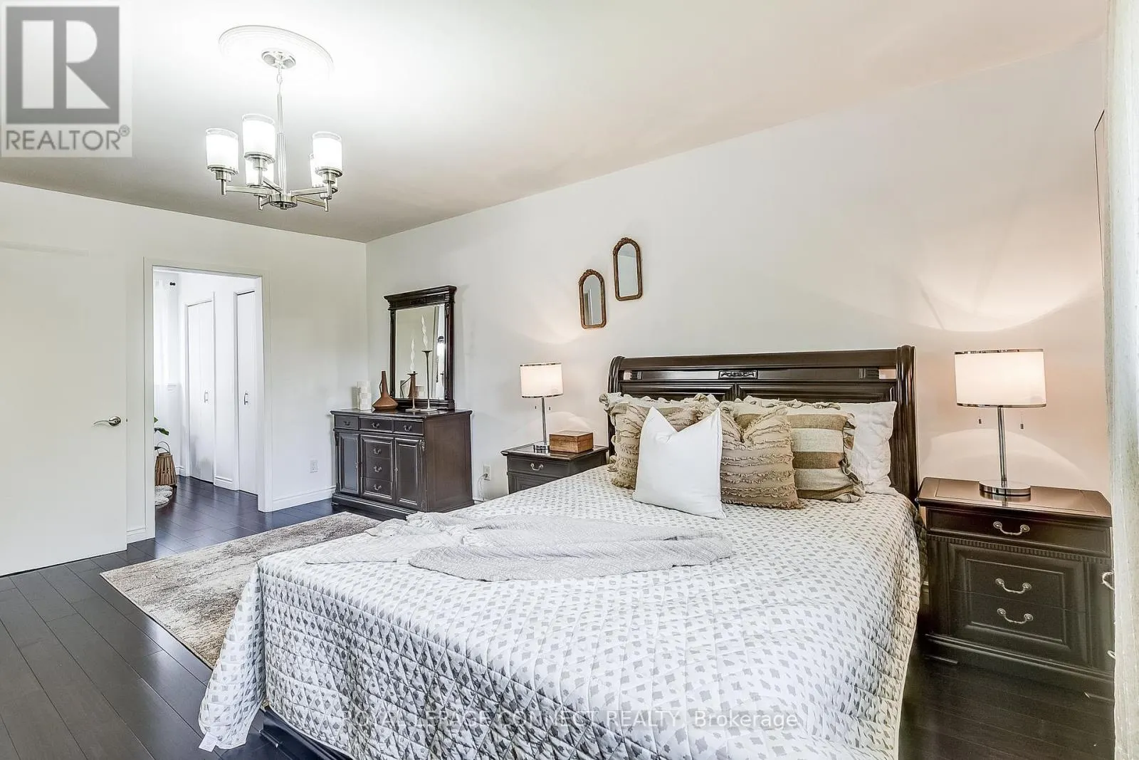 22 RAVINE PARK CRESCENT