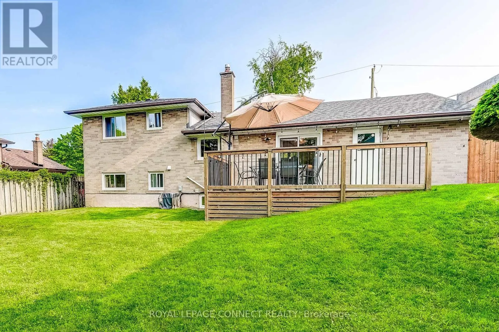 22 RAVINE PARK CRESCENT