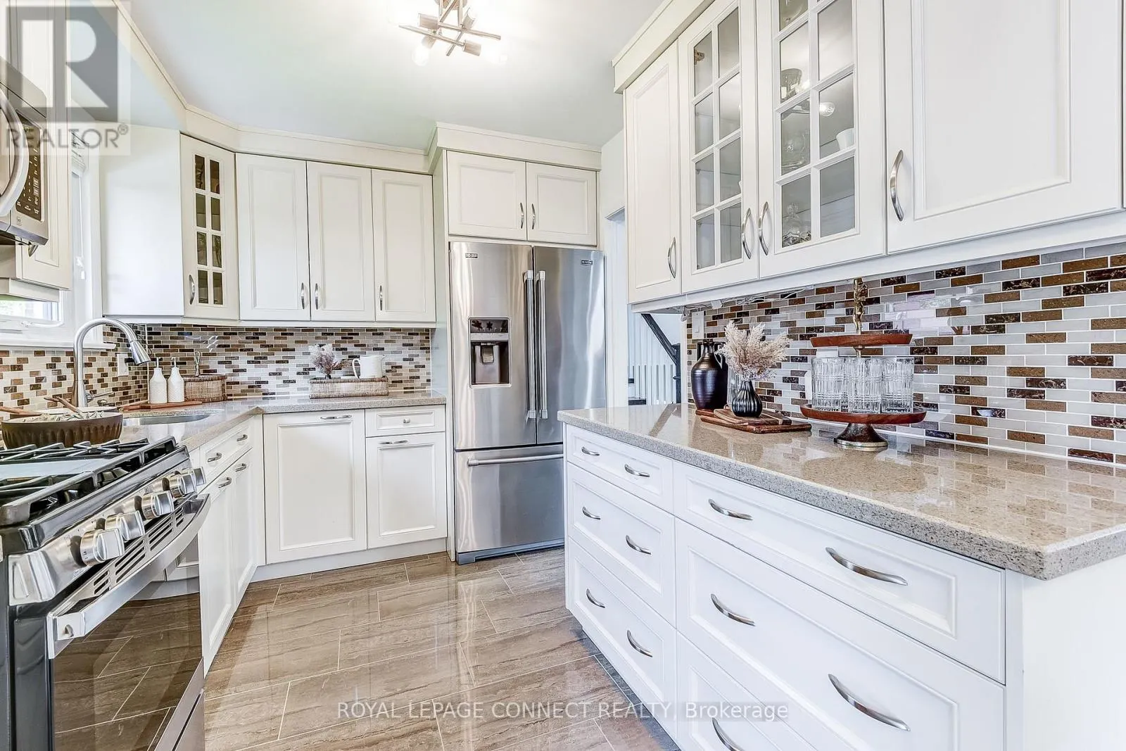 22 RAVINE PARK CRESCENT
