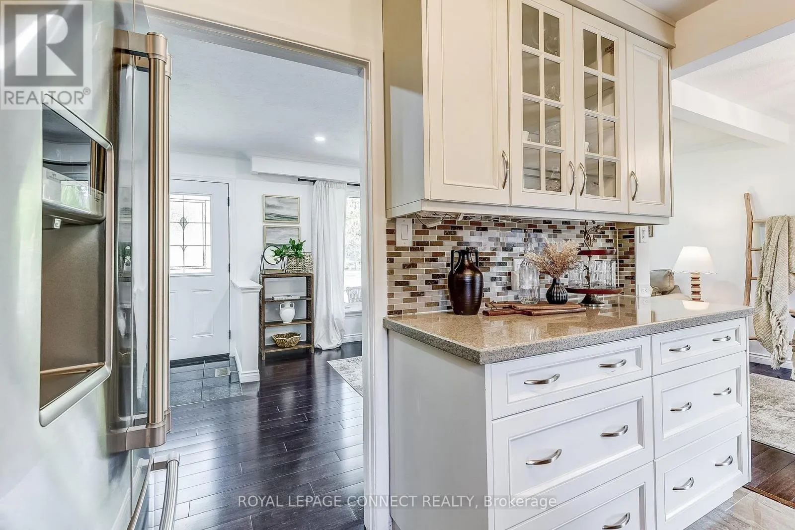 22 RAVINE PARK CRESCENT