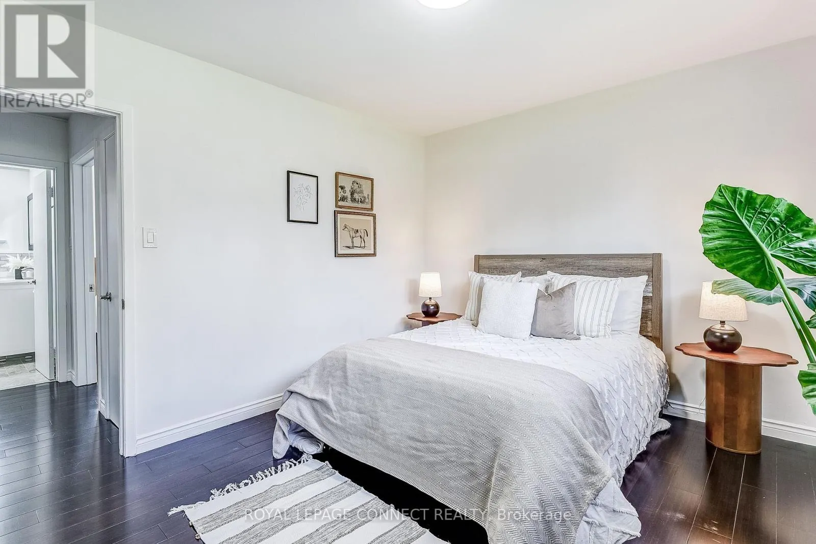 22 RAVINE PARK CRESCENT