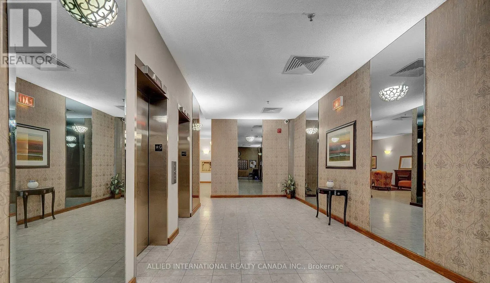 404 - 80 ATHOL STREET E