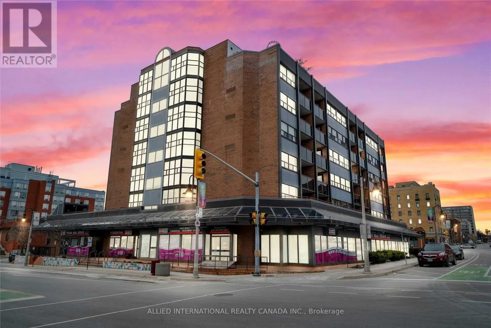 404 - 80 ATHOL STREET E