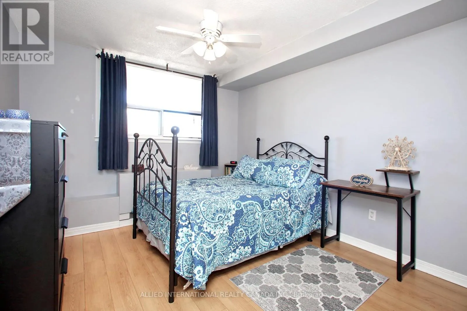 404 - 80 ATHOL STREET E