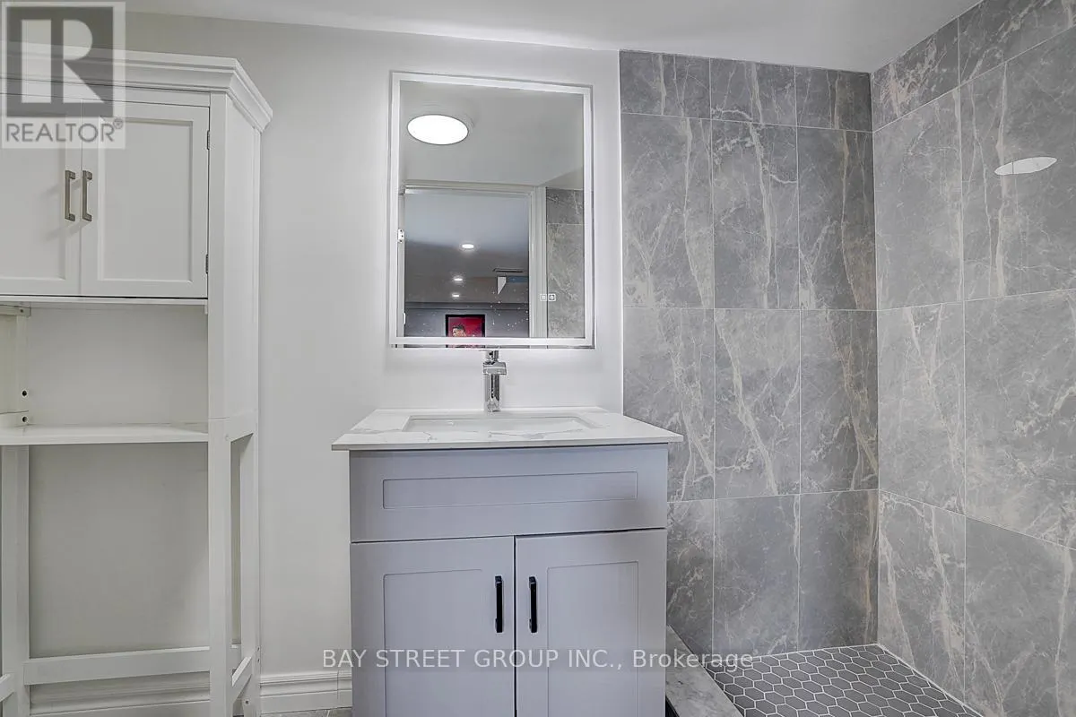 6 LARWOOD BOULEVARD