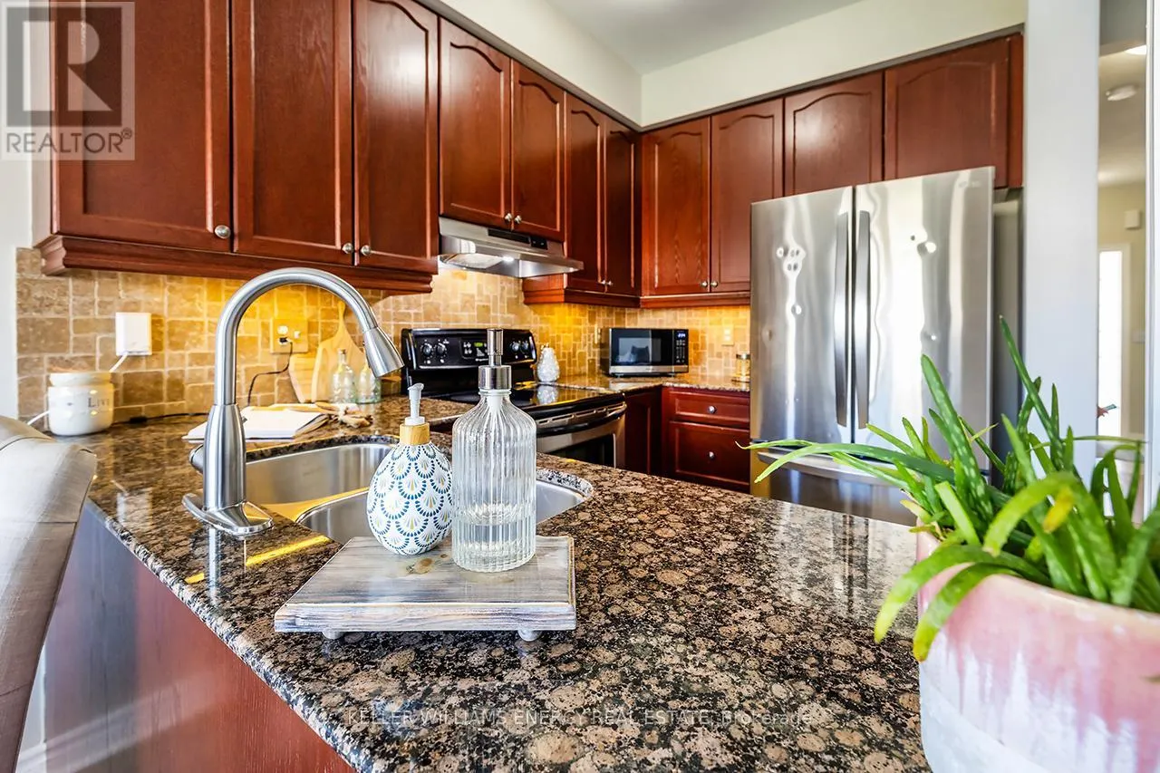 8 BAGNELL CRESCENT
