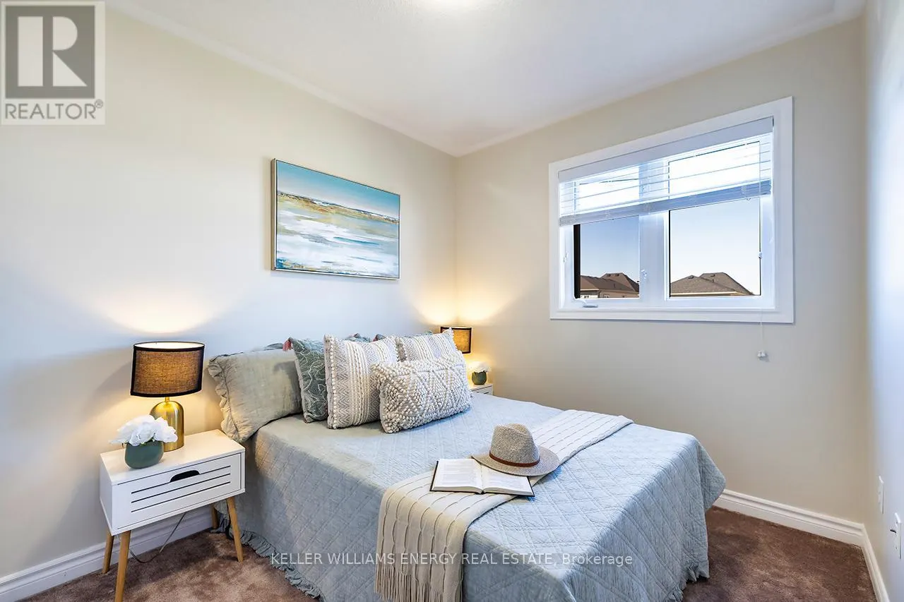 8 BAGNELL CRESCENT